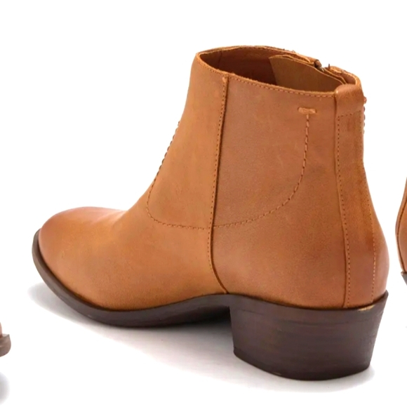 Lucky Brand Ankle Bootie - Picture 2 of 3